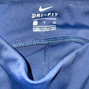 Nike dry fit capri